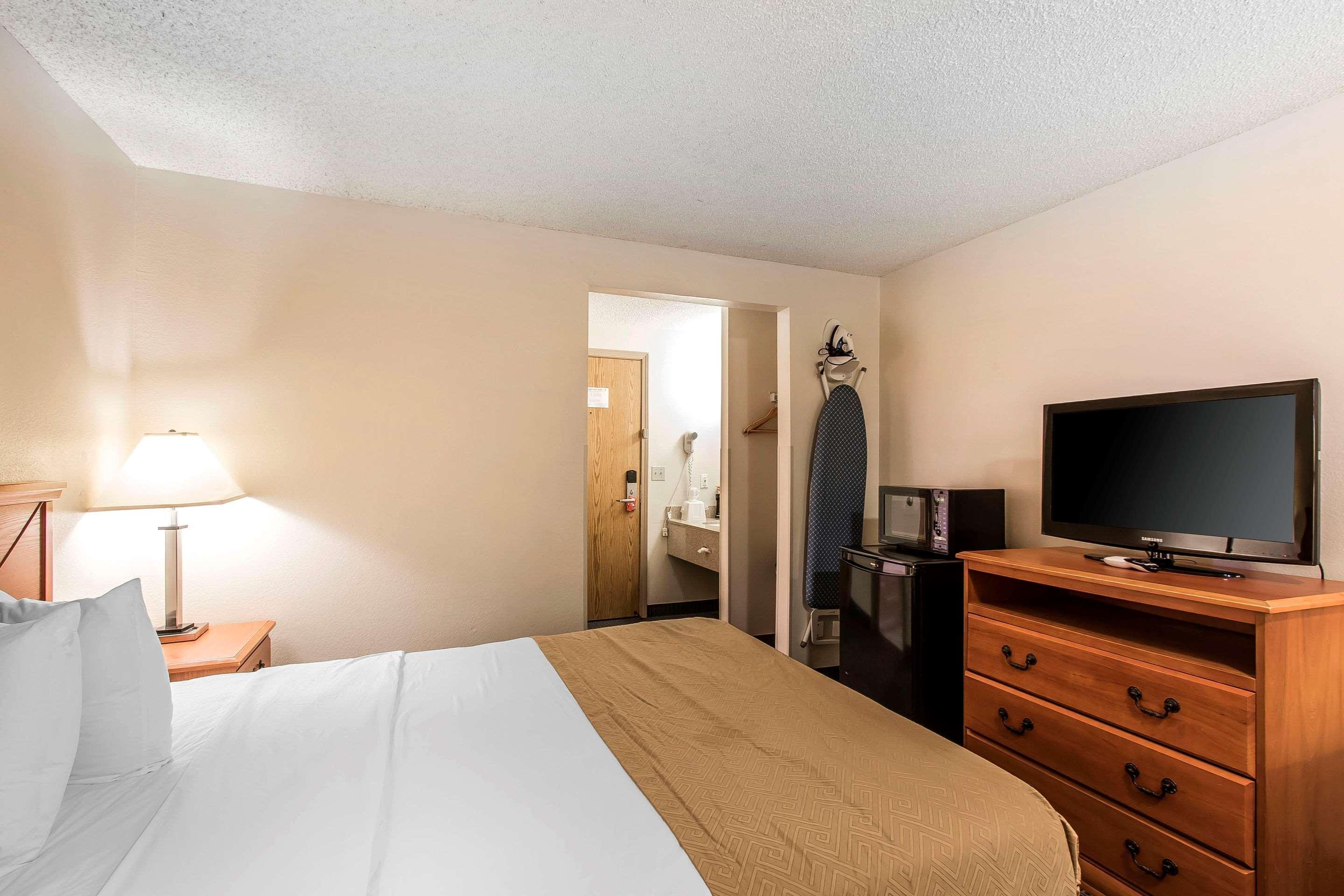 Brentwood Inn Clinton Dış mekan fotoğraf