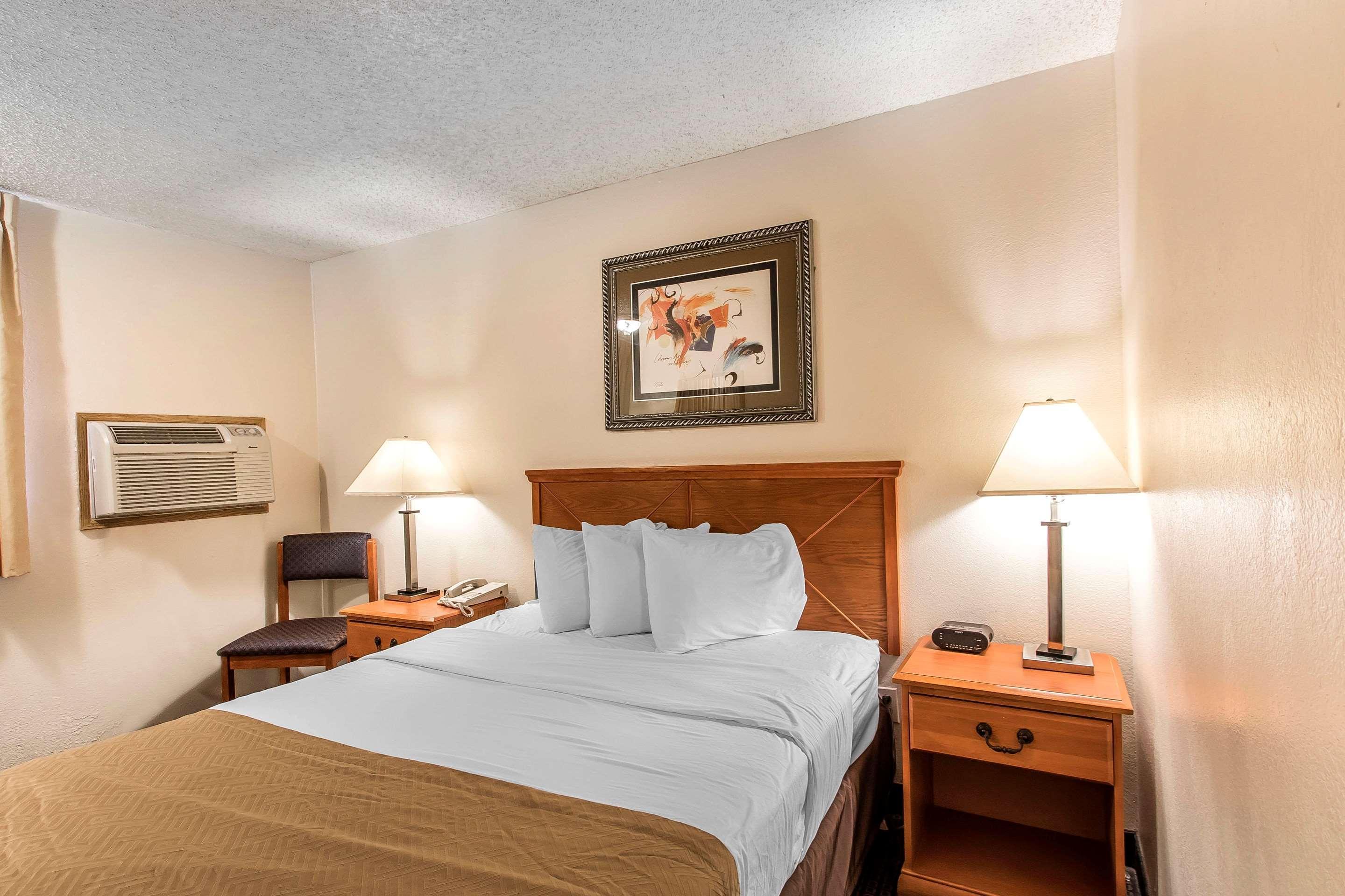 Brentwood Inn Clinton Dış mekan fotoğraf
