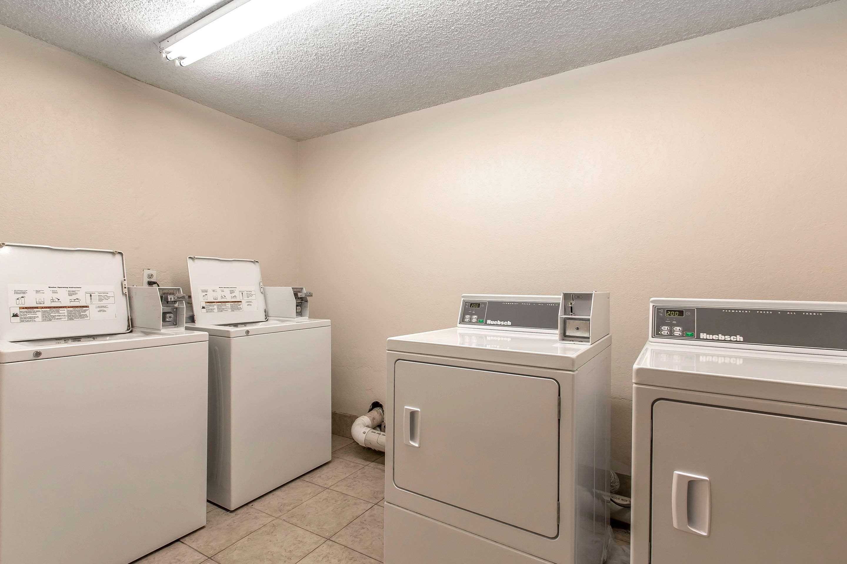 Brentwood Inn Clinton Dış mekan fotoğraf
