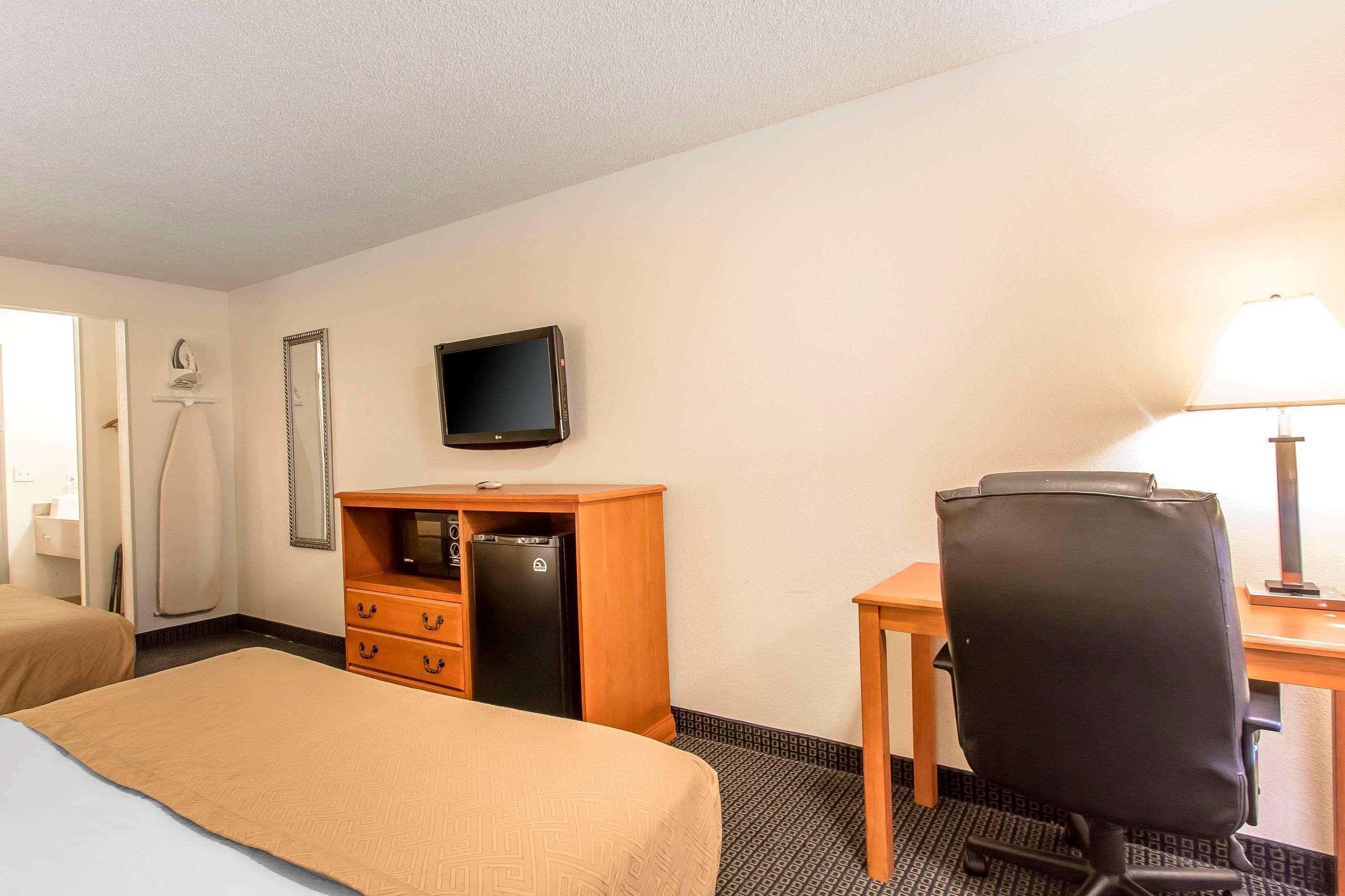 Brentwood Inn Clinton Dış mekan fotoğraf