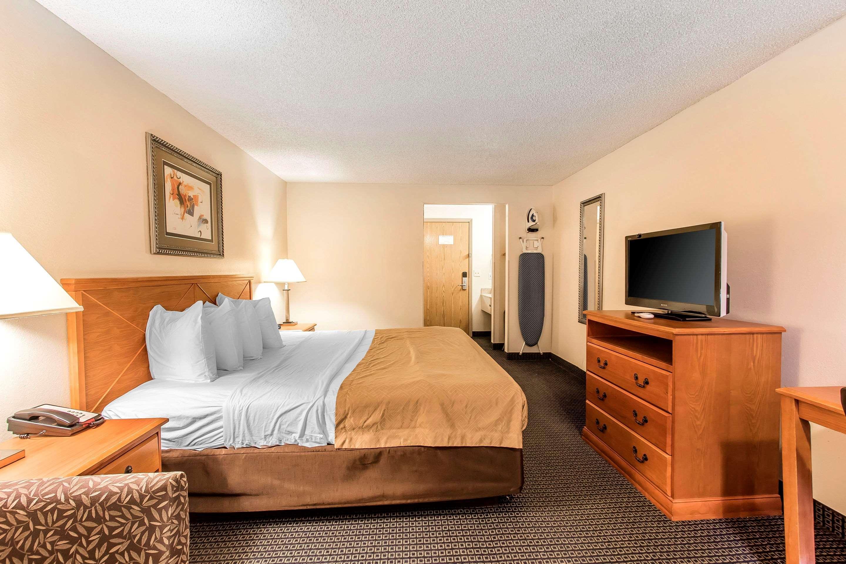 Brentwood Inn Clinton Dış mekan fotoğraf