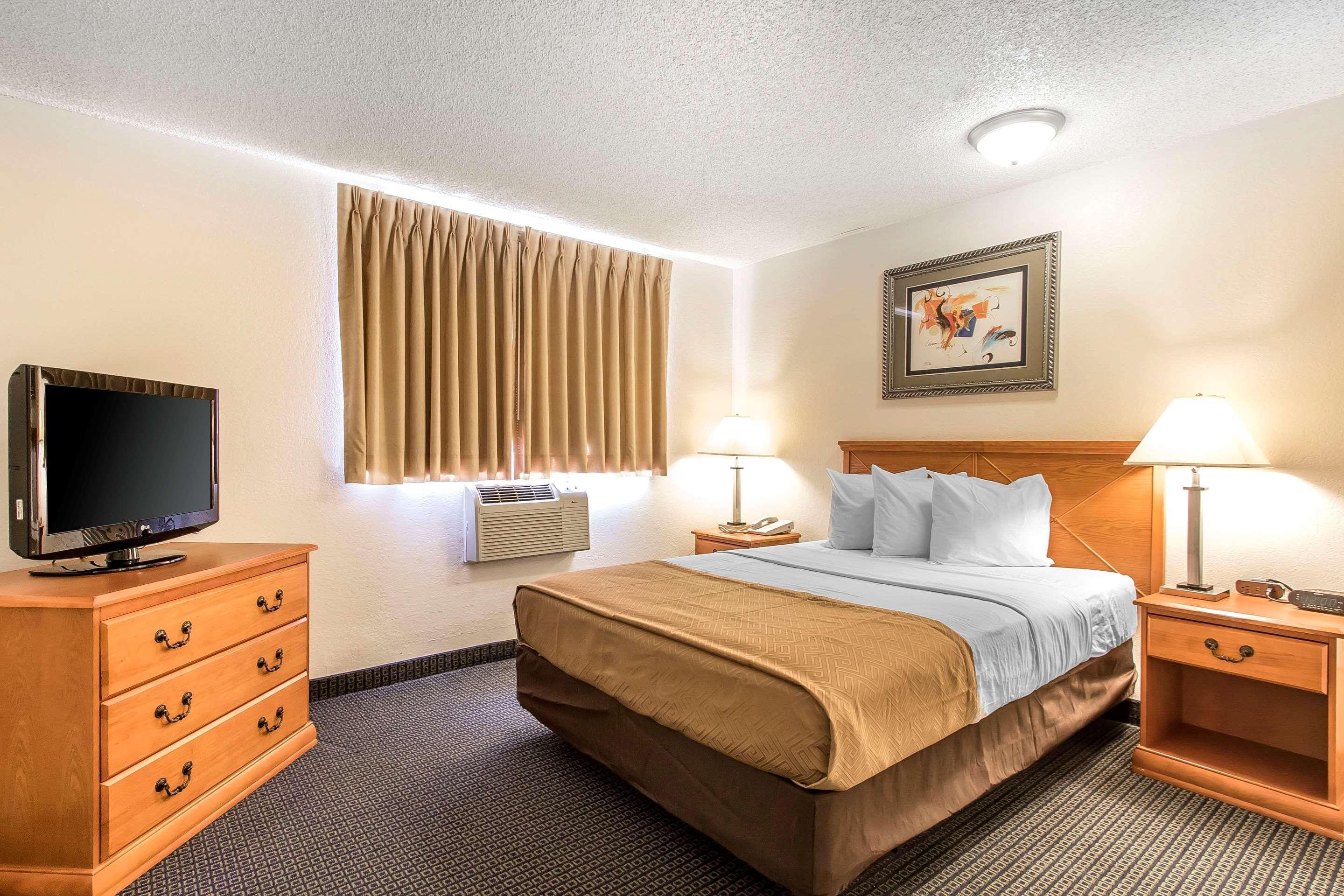 Brentwood Inn Clinton Dış mekan fotoğraf