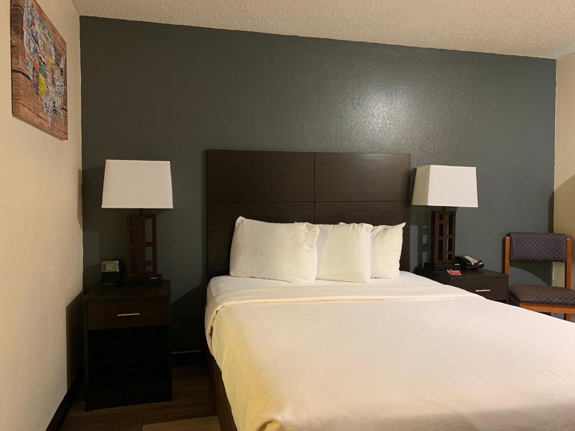 Brentwood Inn Clinton Dış mekan fotoğraf
