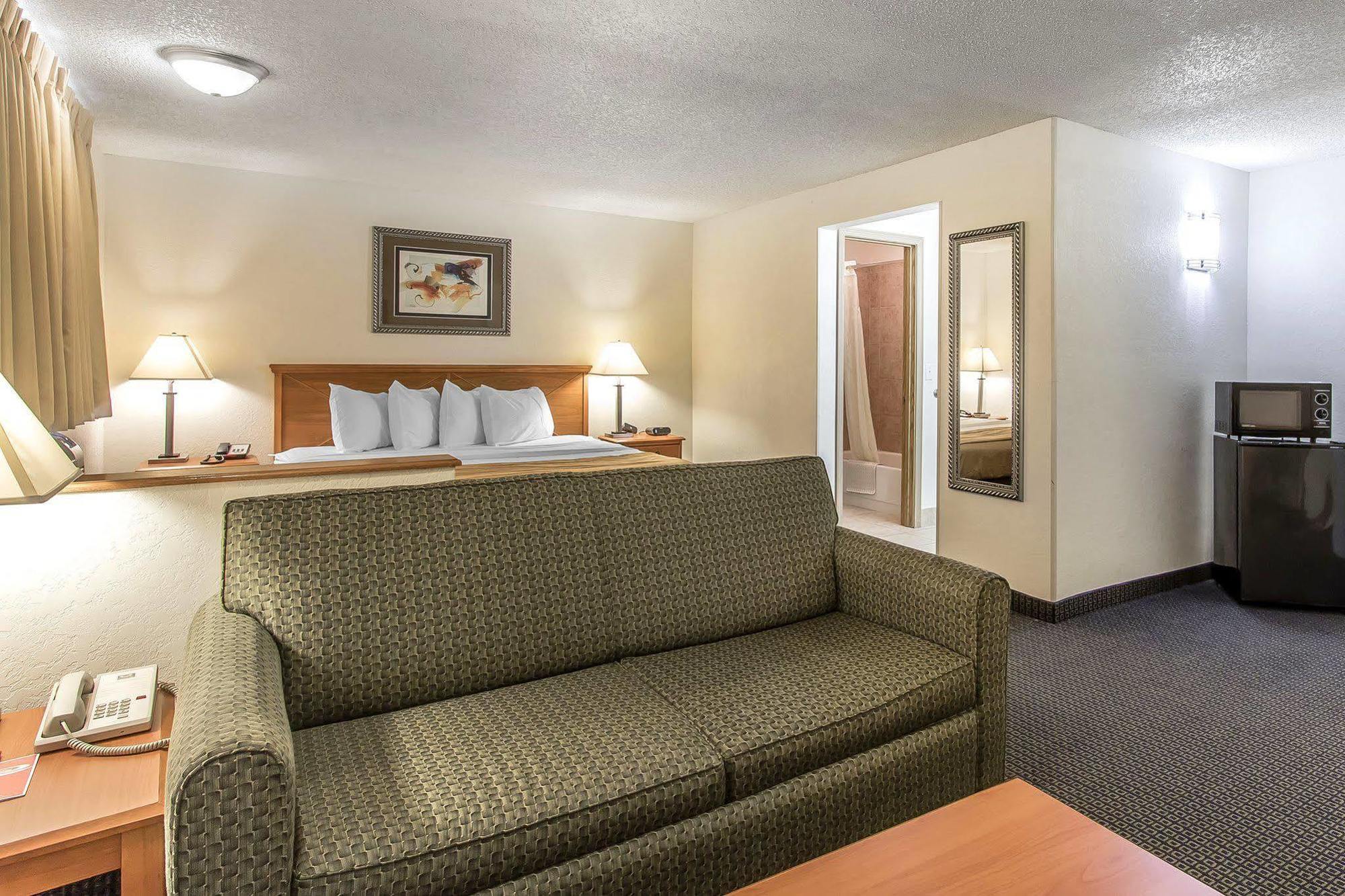 Brentwood Inn Clinton Dış mekan fotoğraf